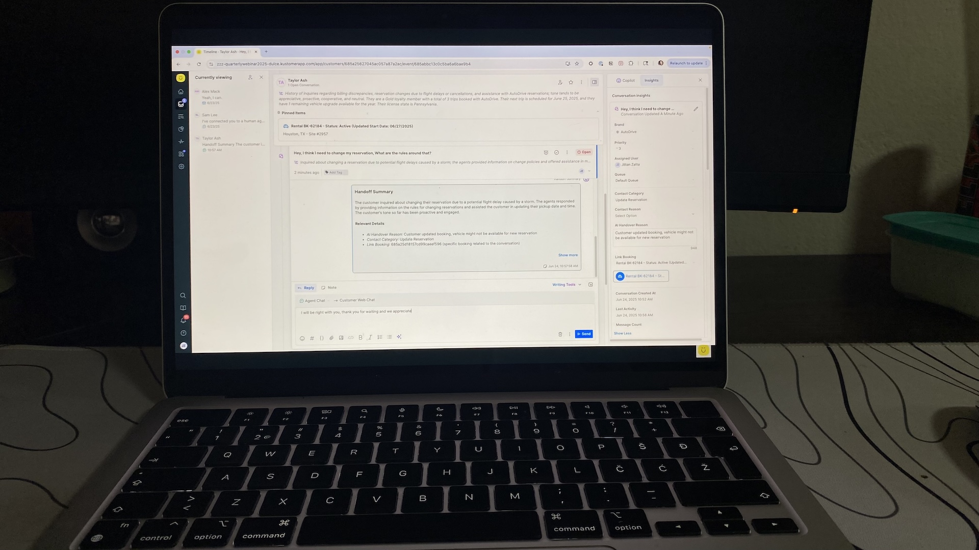 Kustomer CRM interface showing an active customer support email conversation with timeline and contact details.